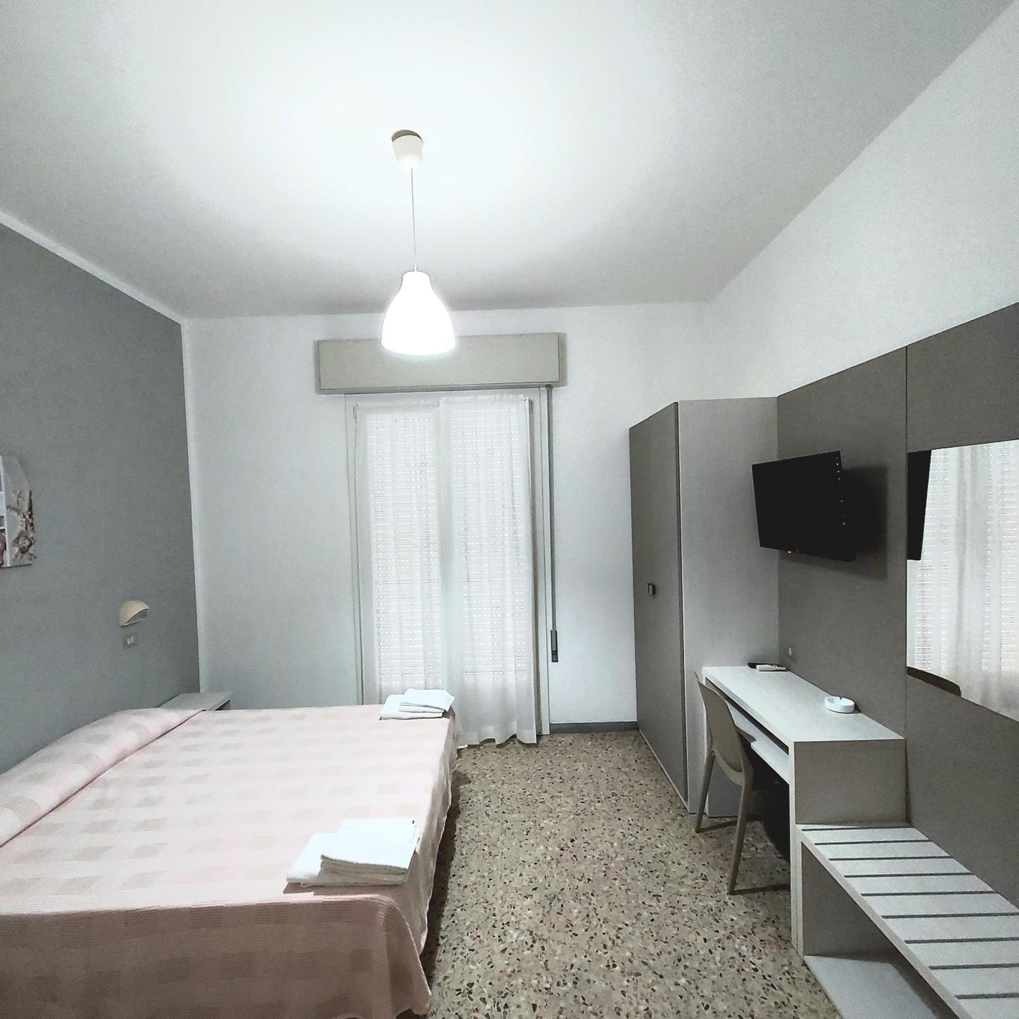 Hotel Villa Alberta B&B Cesenatico Δωμάτιο φωτογραφία
