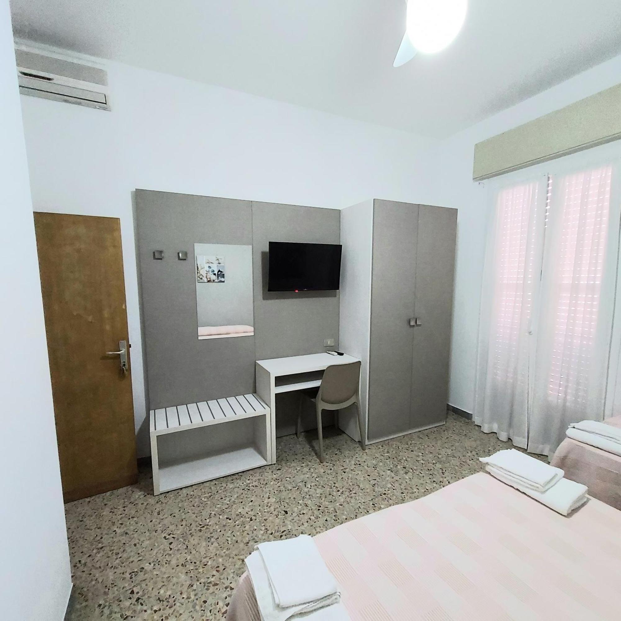 Hotel Villa Alberta B&B Cesenatico Δωμάτιο φωτογραφία