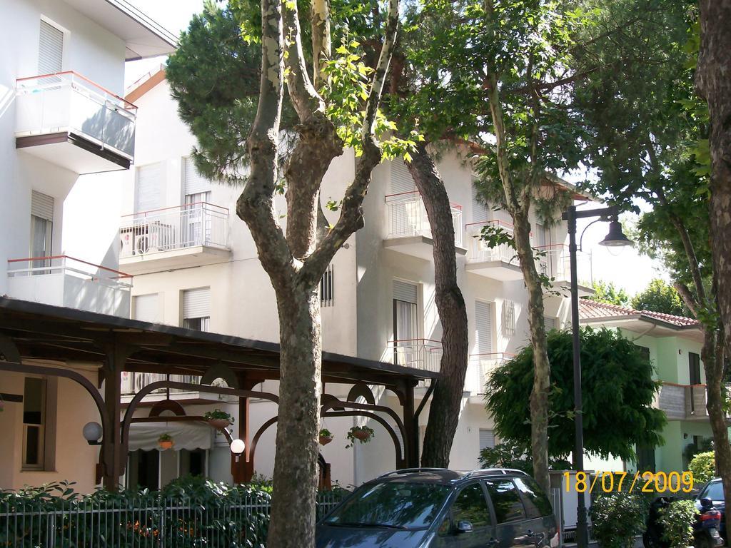 Hotel Villa Alberta B&B Cesenatico Εξωτερικό φωτογραφία