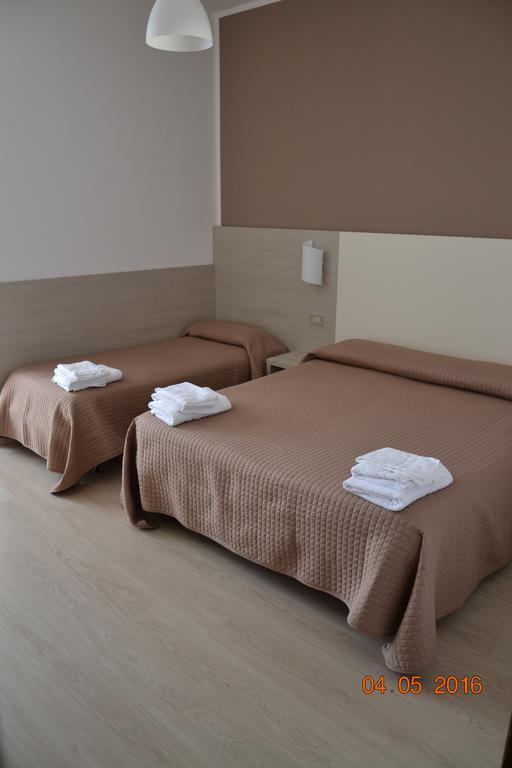 Hotel Villa Alberta B&B Cesenatico Εξωτερικό φωτογραφία