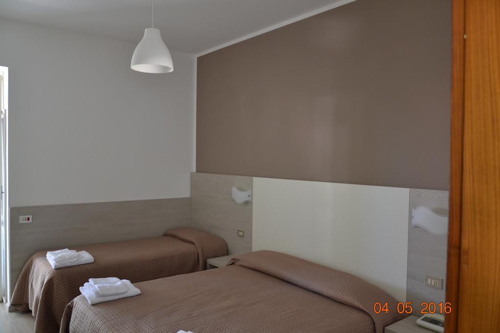 Hotel Villa Alberta B&B Cesenatico Εξωτερικό φωτογραφία